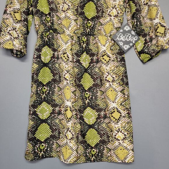 BeBop Dress Womens Small Green Yellow Snake Print 3/4 Sleeve V Neck Mini New - Picture 4 of 15